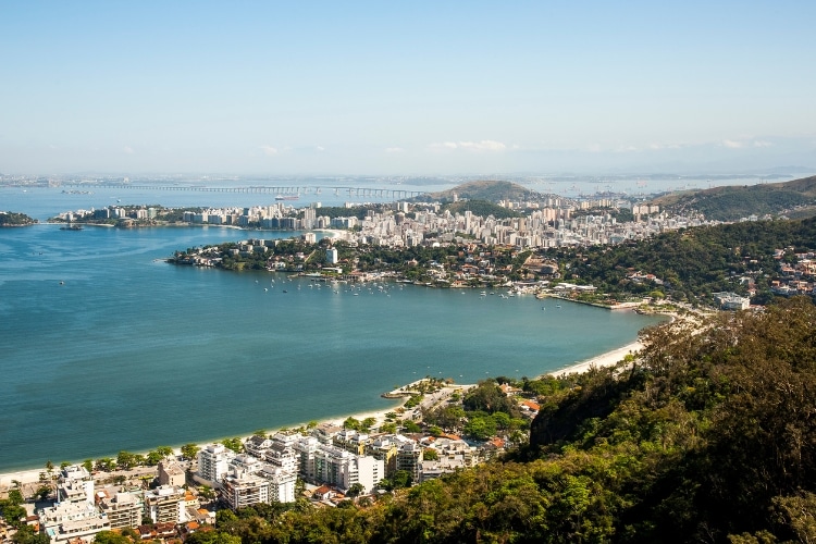 Descubra os impactos positivos que o desentupimento de esgotos públicos e privados oferece ao meio ambiente de Niterói/RJ e arredores.